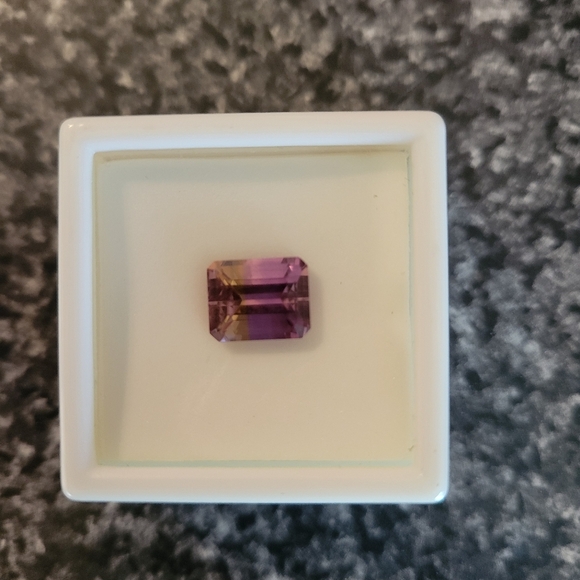 Ametrine Gemstone 2.70 CT 10x8mm - Picture 2 of 4
